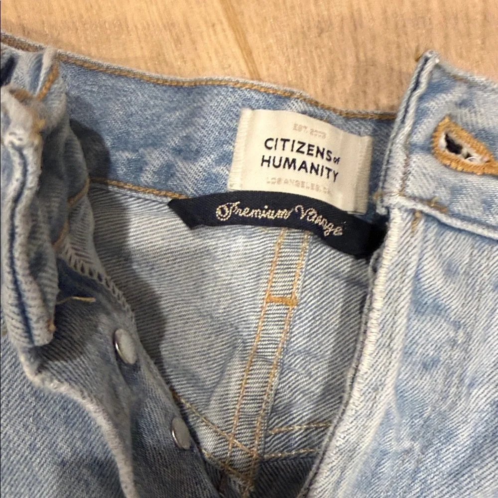 Citizens Of Humanity Frayed Light Blue Jean Shorts - Picture 2 of 4